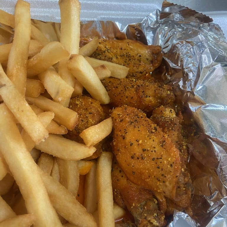 Savor Our Flavorful Wings